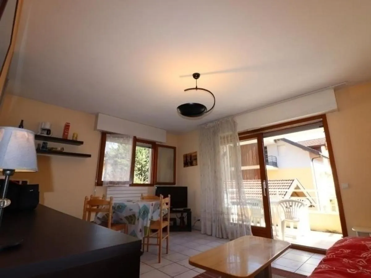Agreable 2 Pieces Avec Terrasse, Parking, Proche Lac Et Commerces A Annecy - Fr-1-432-6