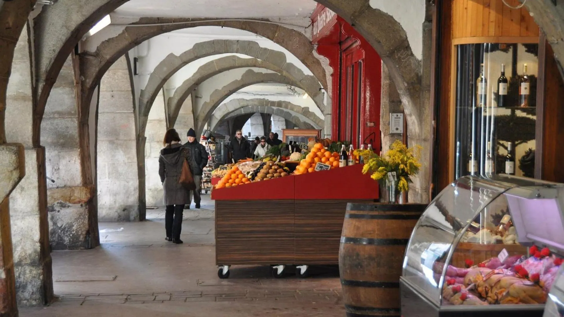 Agreable 2 Pieces Avec Terrasse, Parking, Proche Lac Et Commerces A Annecy - Fr-1-432-6 France